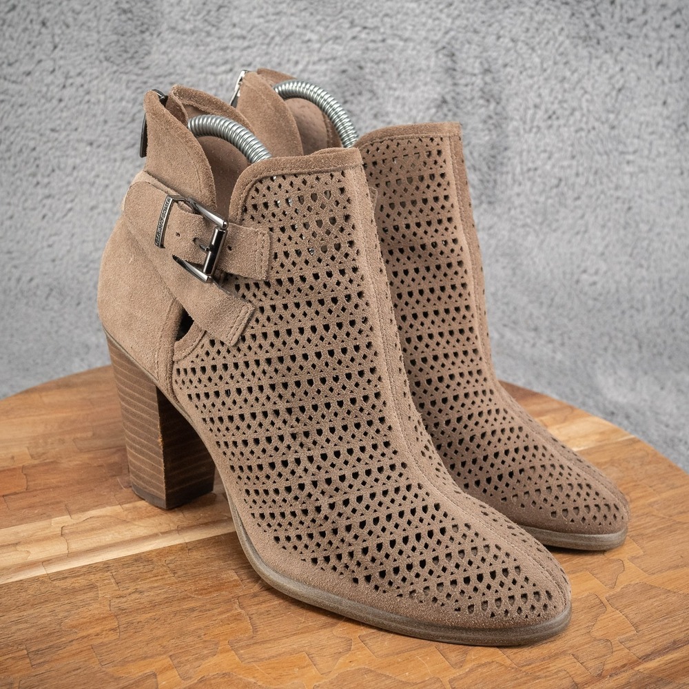 VINCE CAMUTO Women's Sz 7.5 Perforated Tan Suede  Booties‎ Ankle Boots Shoes